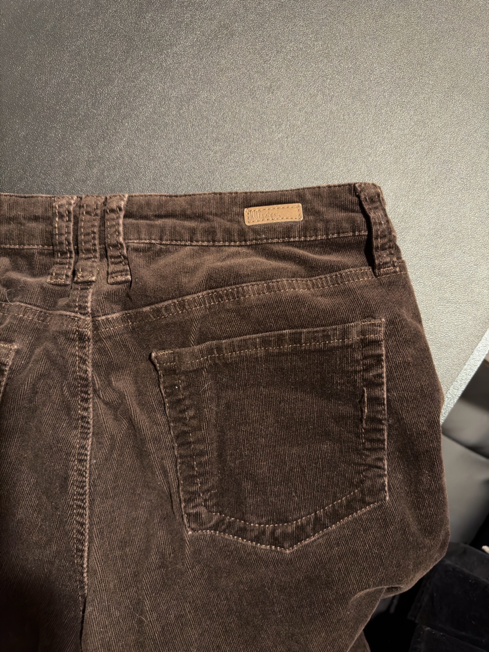 KUT from the Kloth Karen Bootcut Corduroy Pants Dark Brown Size 8 - Picture 4 of 4